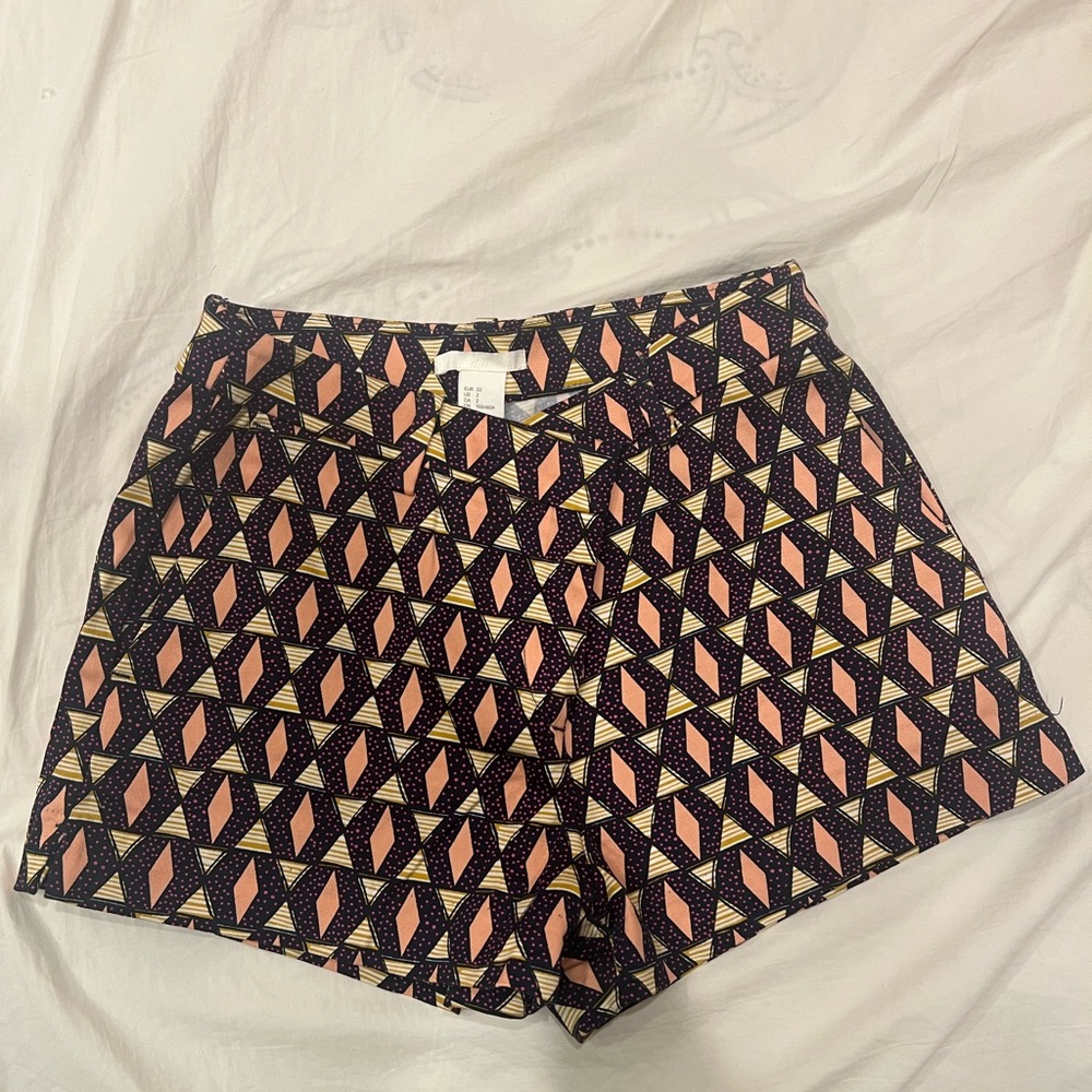 H&M print shorts